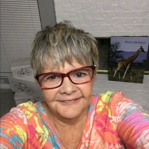 Meet your Posher, Janet